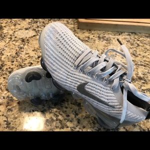Nike Vapormax 2019 women’s size 6 (white)
